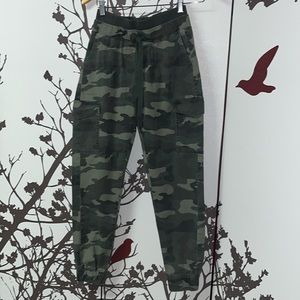 Streetwear Society Size Small Dark Army Green CargoJoggers with Pockets NWOT $35